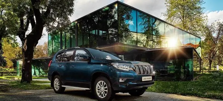 Владельцы Toyota Land Cruiser Prado назвали внедорожник автомобилем мечты